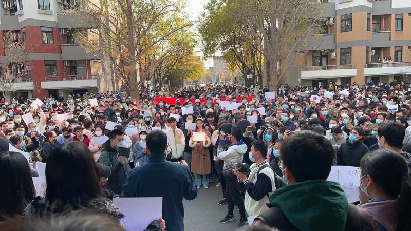 抗议活动在中国多地持续蔓延