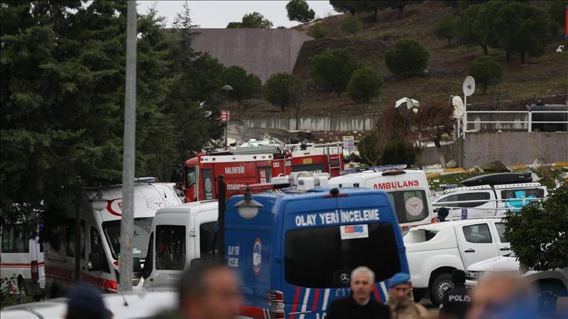 土耳其巴勒克埃西尔省卡雷西区一炸药工厂24日发生爆炸，造成12人死亡、5人受伤