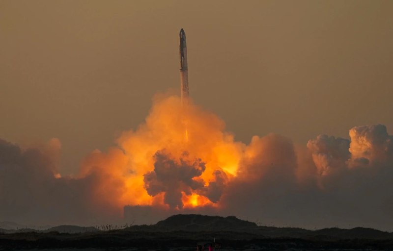 SpaceX公司18日又一次尝试发射“星舰”，仍以失败告终