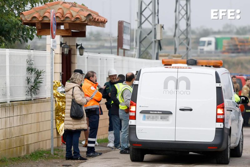 西班牙萨拉戈萨省一养老院15日发生火灾，造成至少10人死亡、2人情况危急